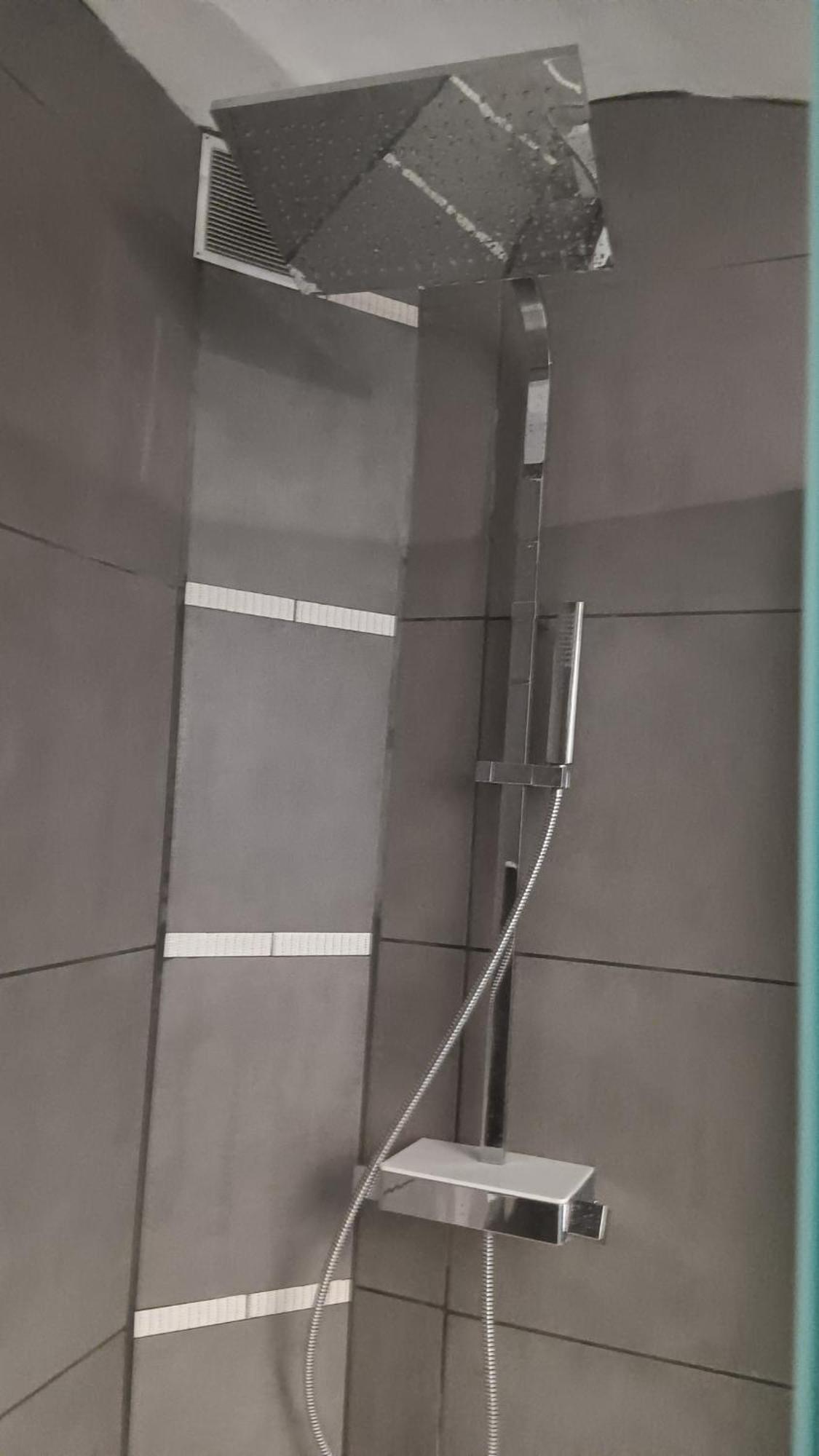 Appartement Pour 4 Personnes Dans Une Rue Tres Calme Saint-Laurent-le-Minier Exteriér fotografie