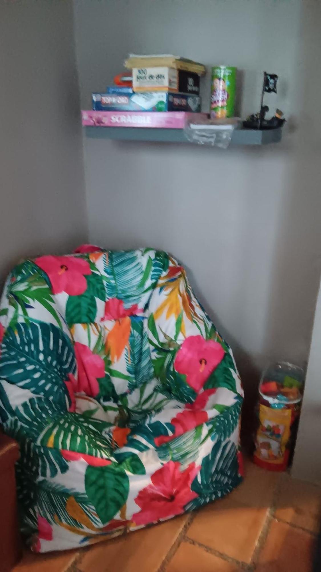 Appartement Pour 4 Personnes Dans Une Rue Tres Calme Saint-Laurent-le-Minier Exteriér fotografie